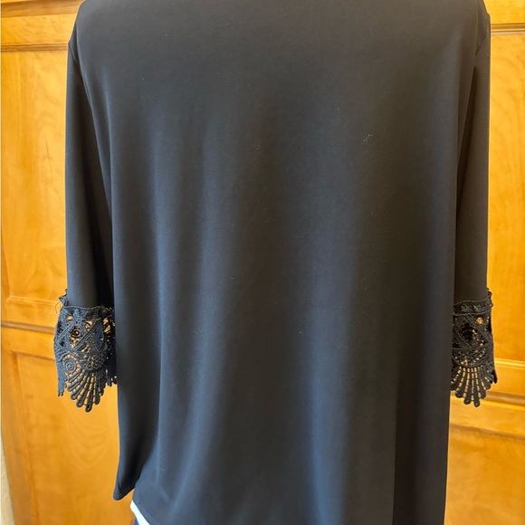 Elegant Black Women's Draped front Jacket - Picture 4 of 5